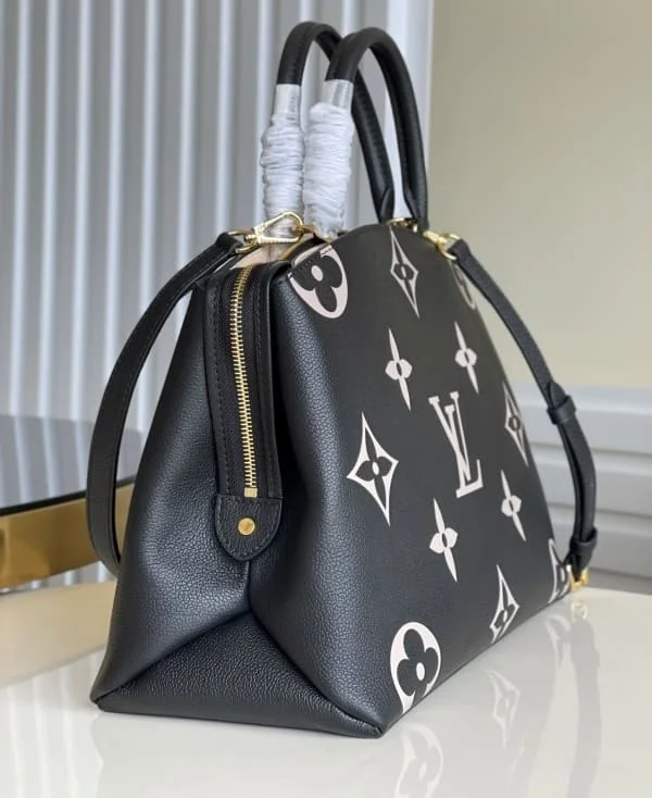 그랑 팔레 앙프렝뜨 상세