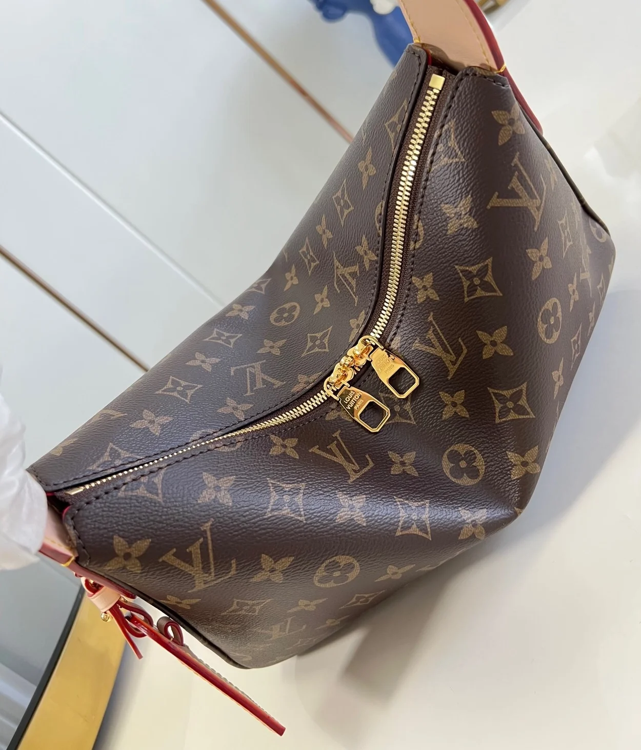 슬라우치 PM 모노그램 M11952 (33 * 22 * 9cm) 상세