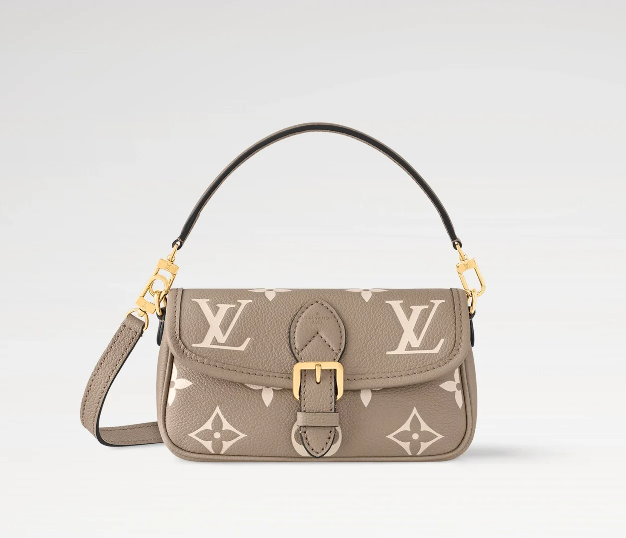 나노 다이앤 백 M83300 (10.5 * 6 * 19cm) 상세