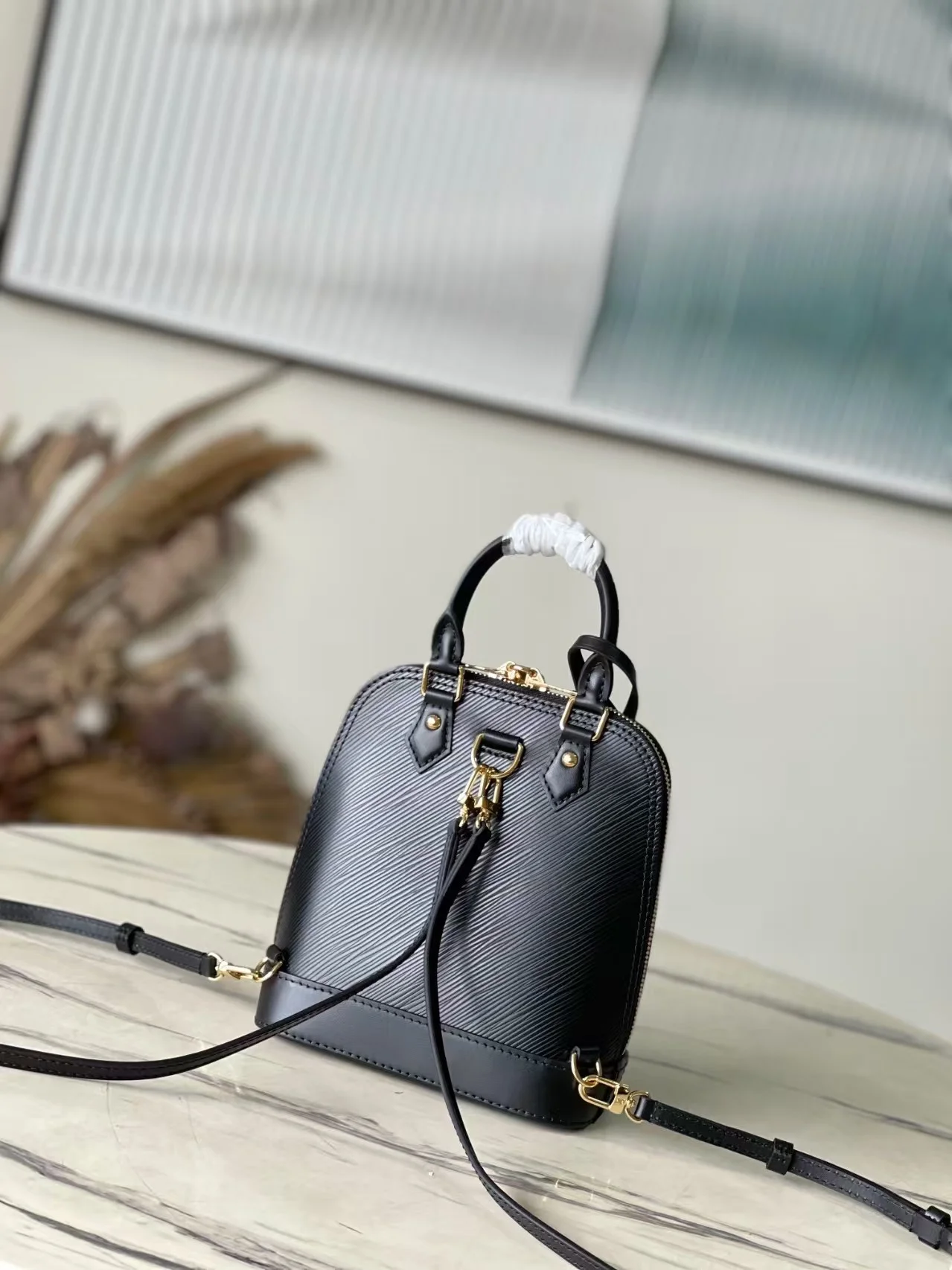 알마 백팩 검정 (15 * 20 * 10) 상세