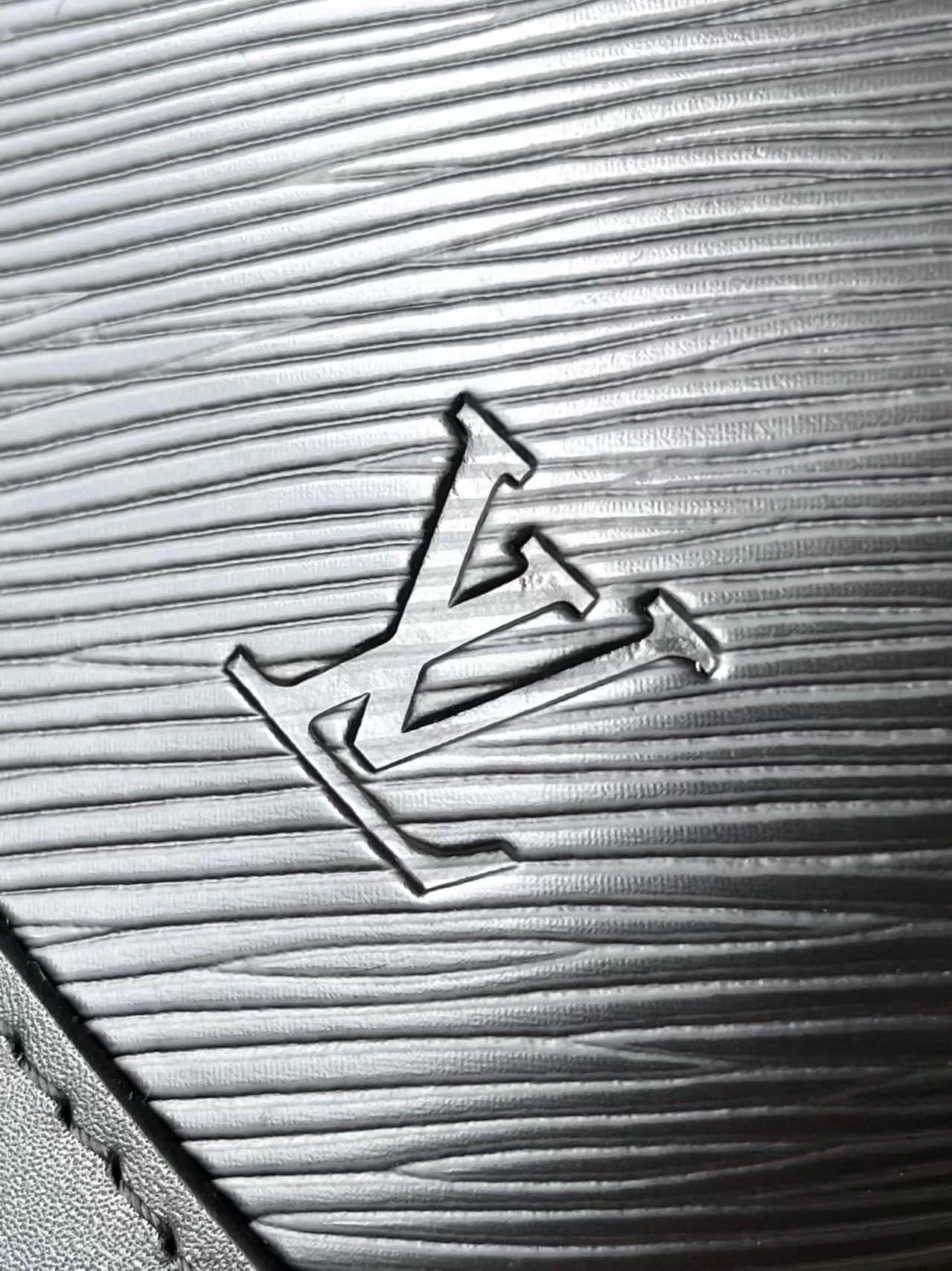 알마 백팩 검정 (15 * 20 * 10) 상세