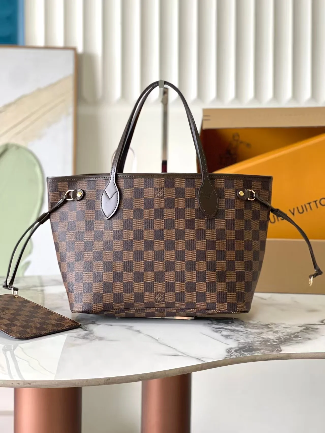 네버풀 다미에 PM   37 x 21 x 12 cm 상세