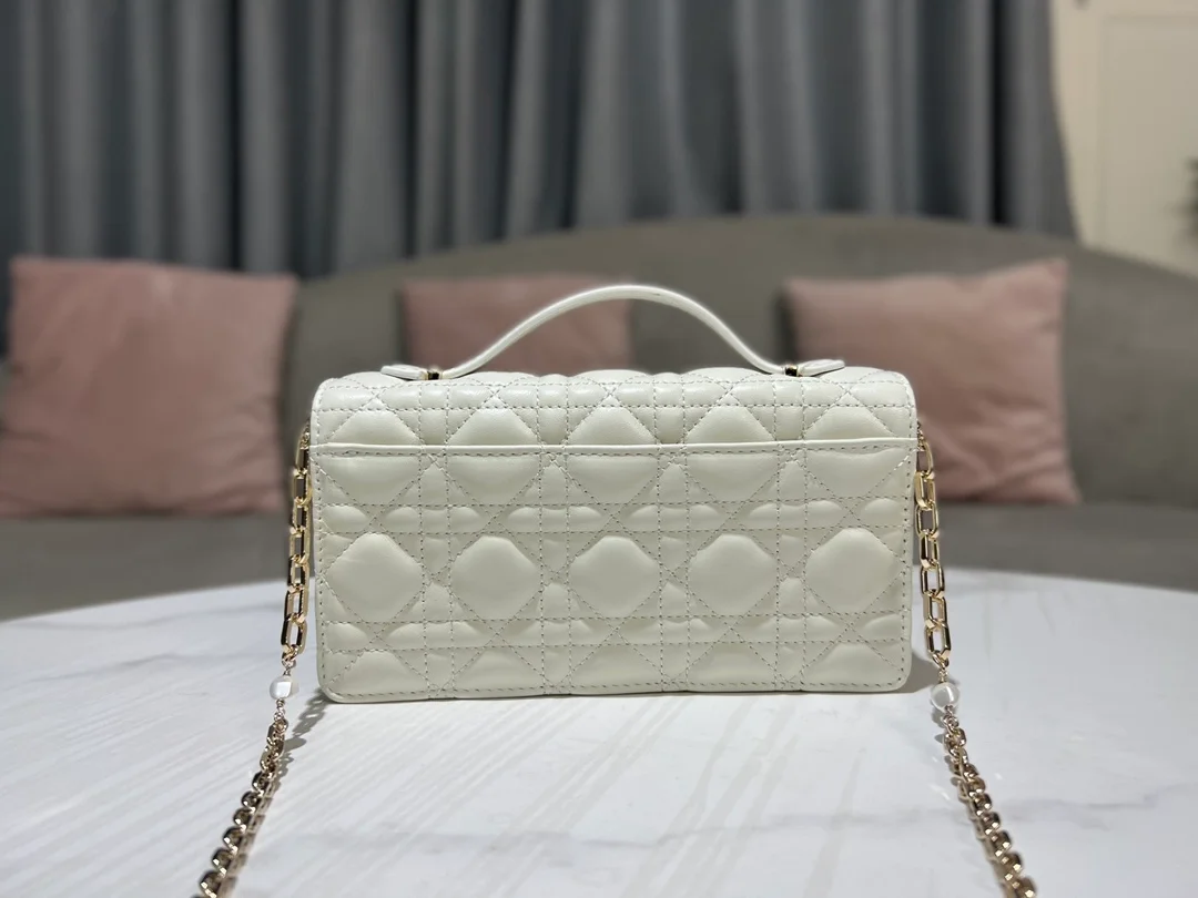 탑핸들 미니 백 (19.5cm X 11.5cm X 4.5cm) 상세