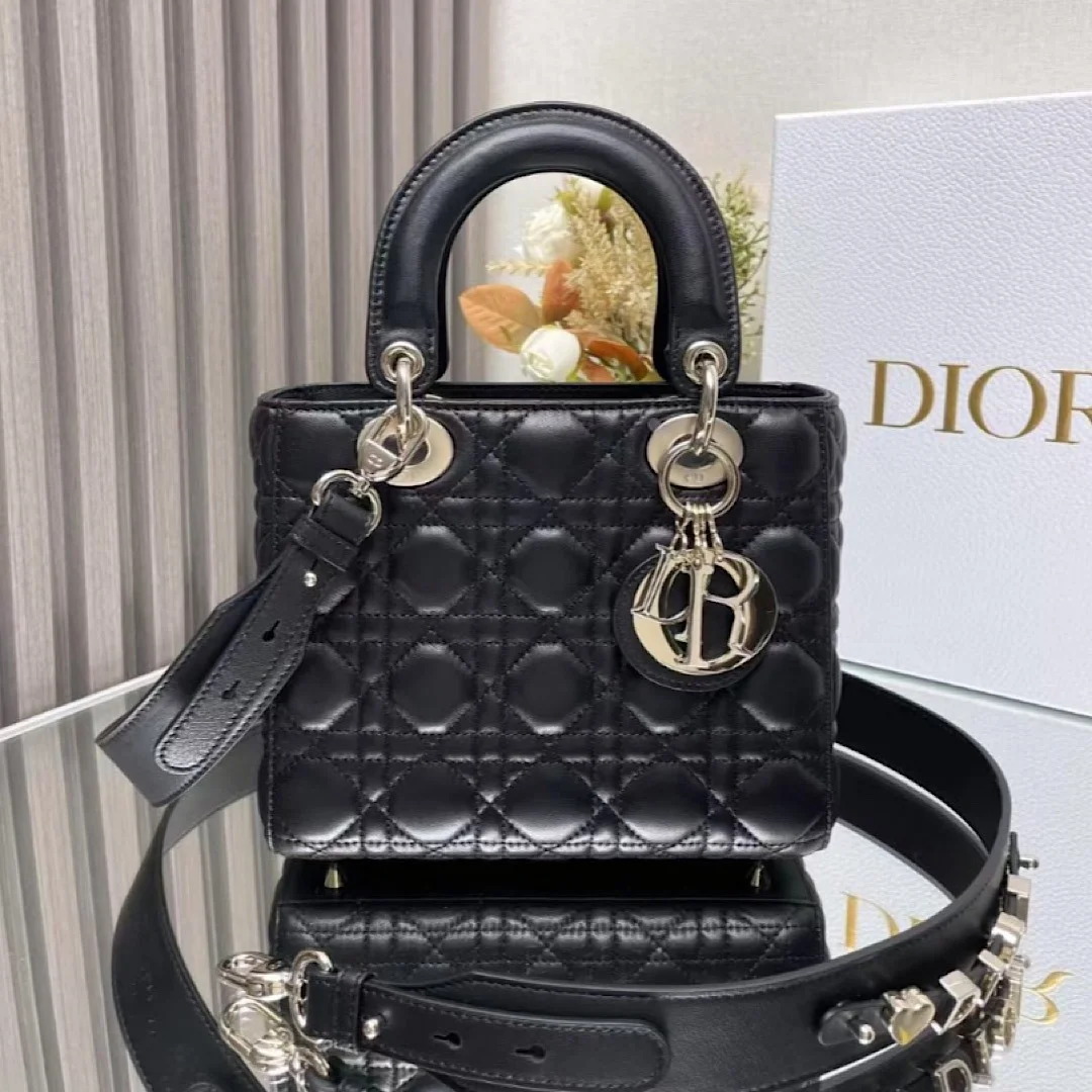 레이디 백 스몰 블랙