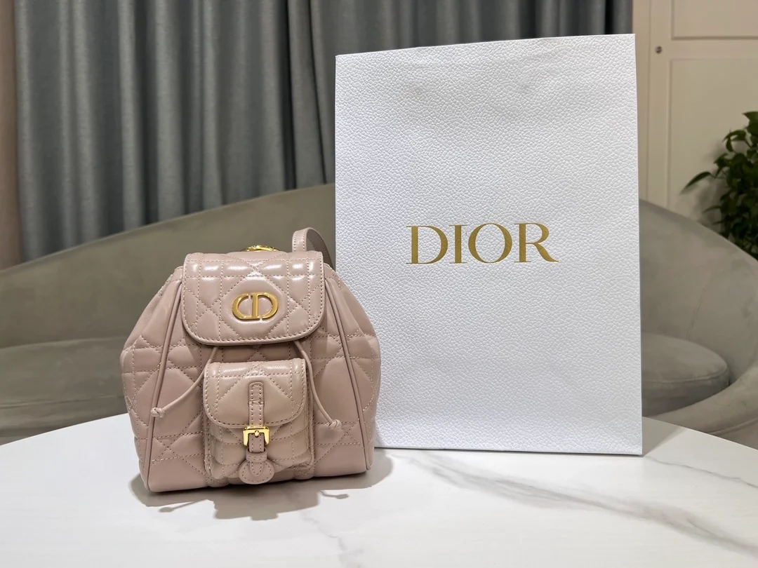 카로 백팩 스몰 파우더 베이지 상세