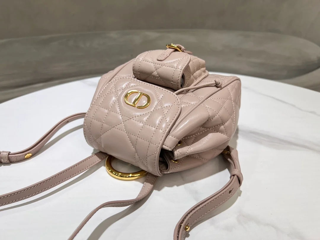 카로 백팩 스몰 파우더 베이지 상세