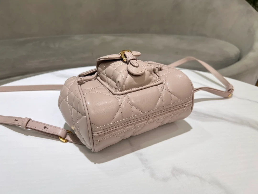 카로 백팩 스몰 파우더 베이지 상세