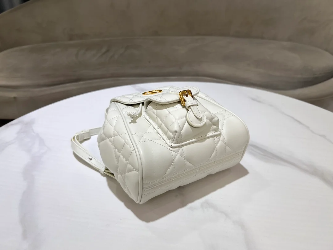 카로 백팩 스몰 라떼 (19.5 * 18.5 * 8.5cm) 상세