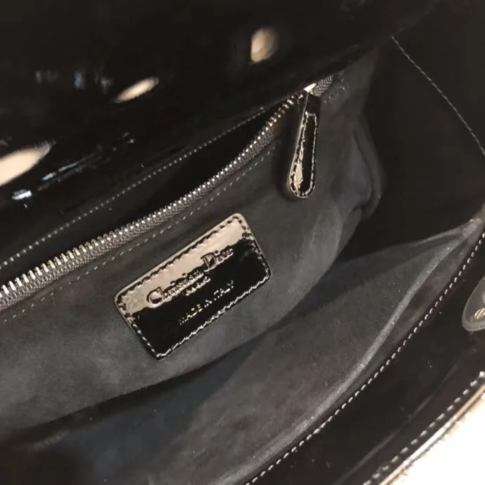 레이디백 유광 미디움 블랙 상세