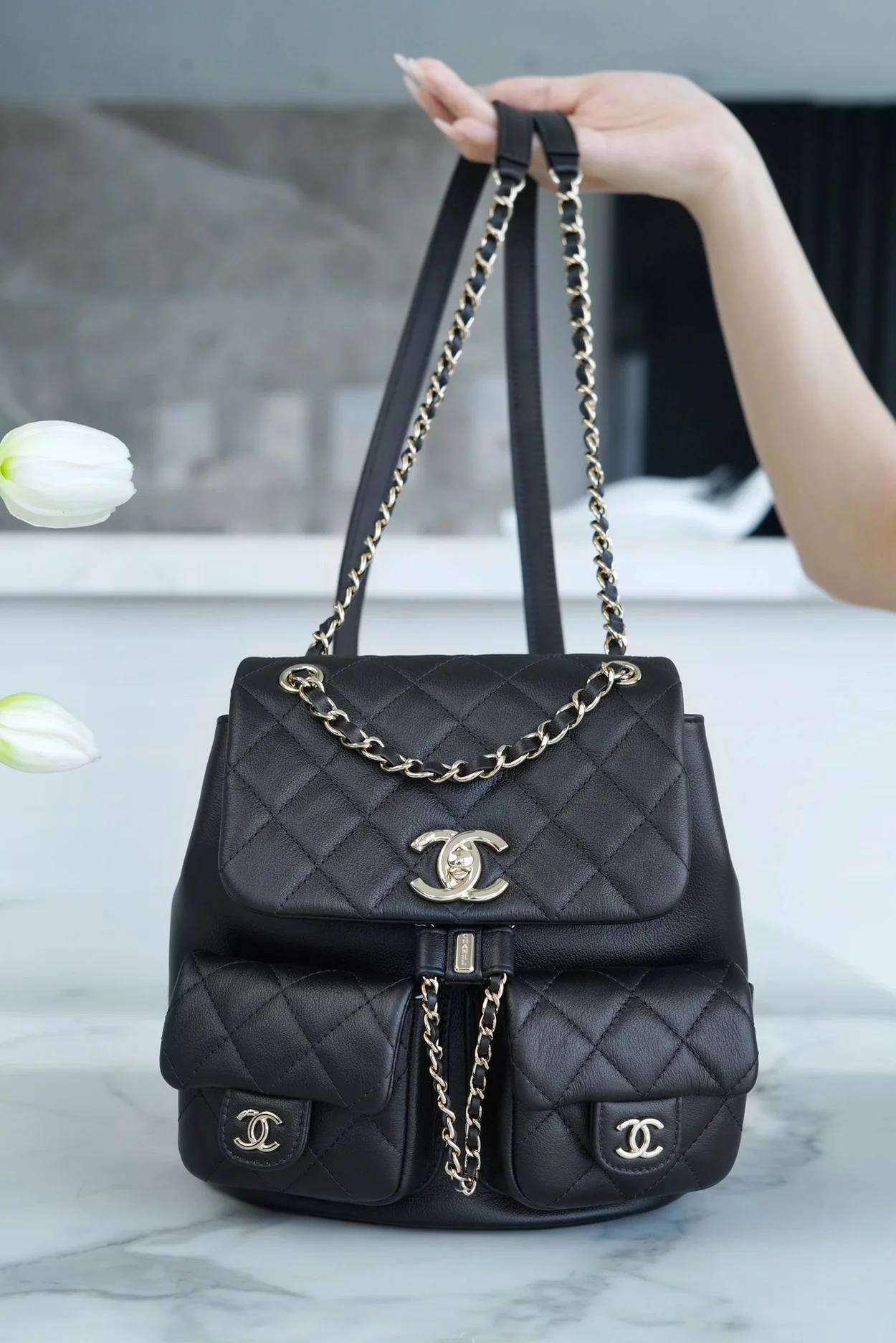 투포켓 듀마 백팩 스몰 카프스킨  (17.5 * 16.5 * 10) 상세