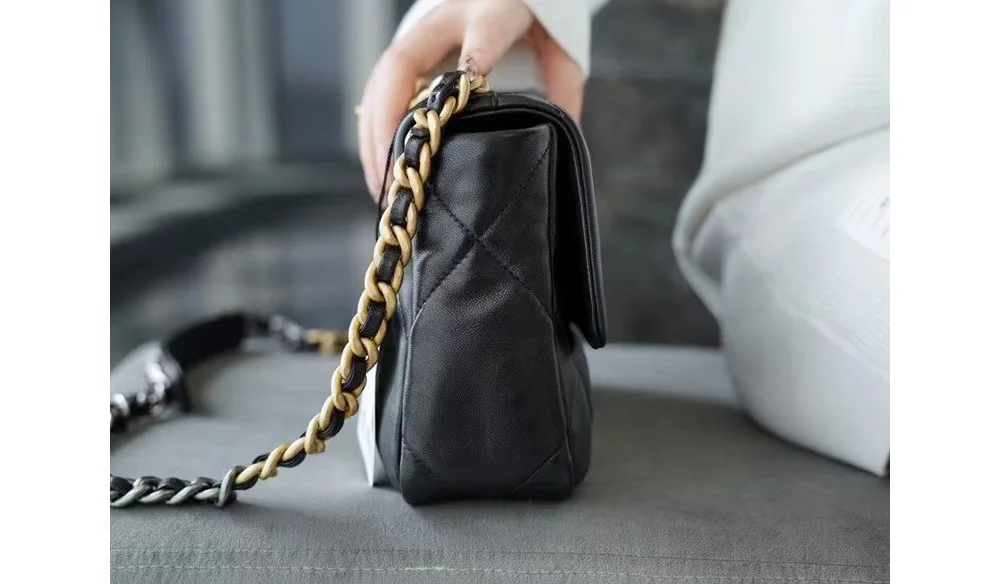 19백 금장 미디움 (26 * 16 * 9cm) 상세