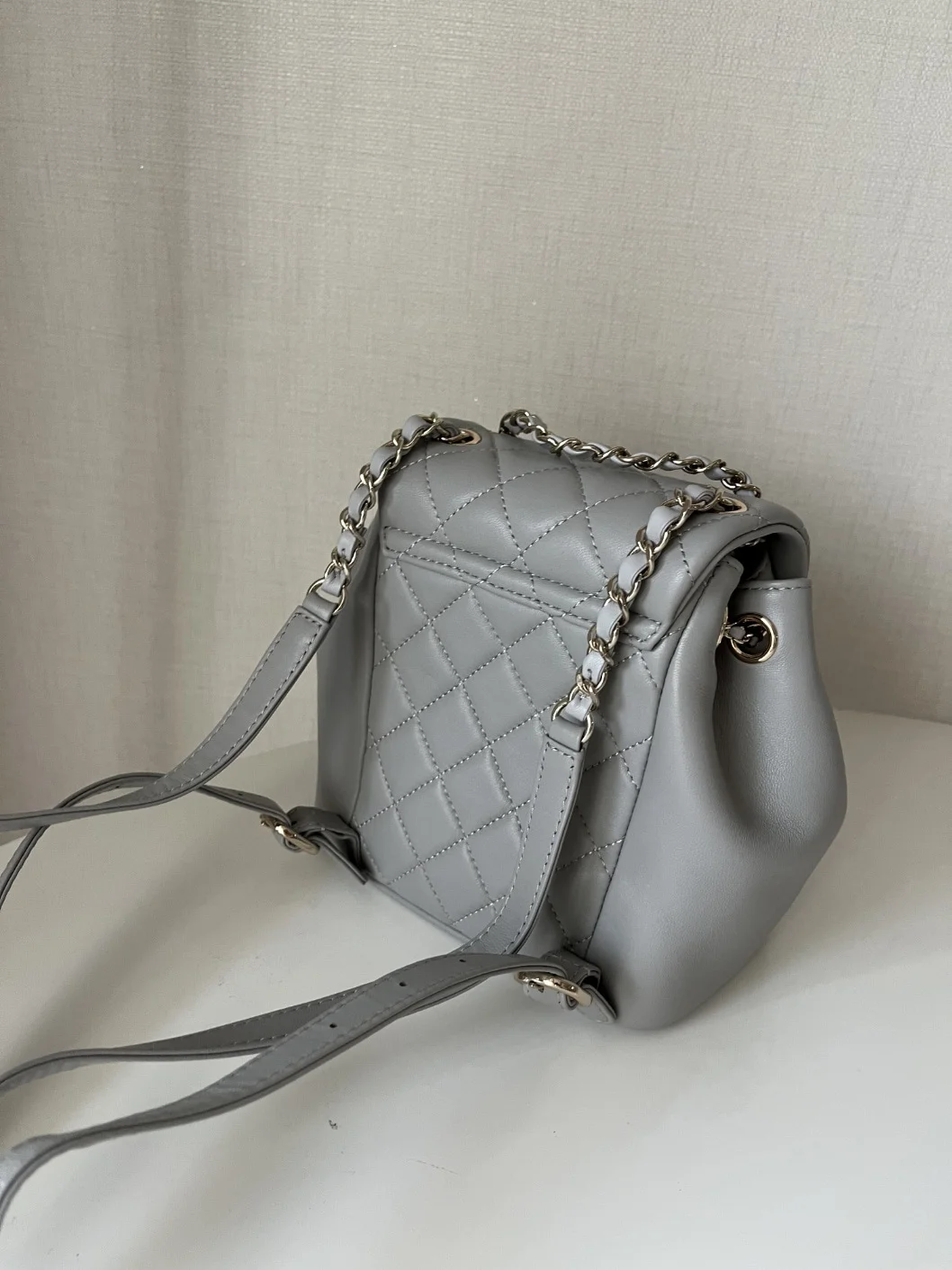 22C 듀마 백팩 그레이 상세