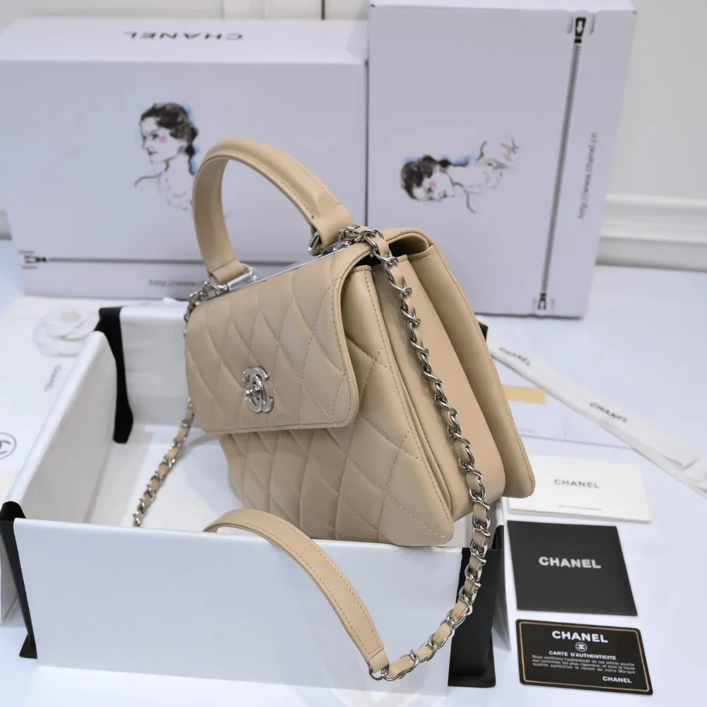 트렌디CC 베이지 스몰 샴페인금장체인 토트백 겸 숄더백 aa30167 상세