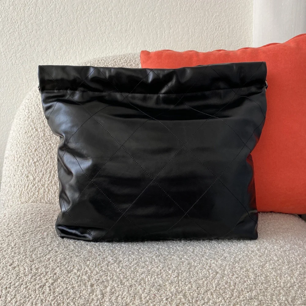 22백 미듐 블랙/은장 (42 * 39 * 8cm) 상세