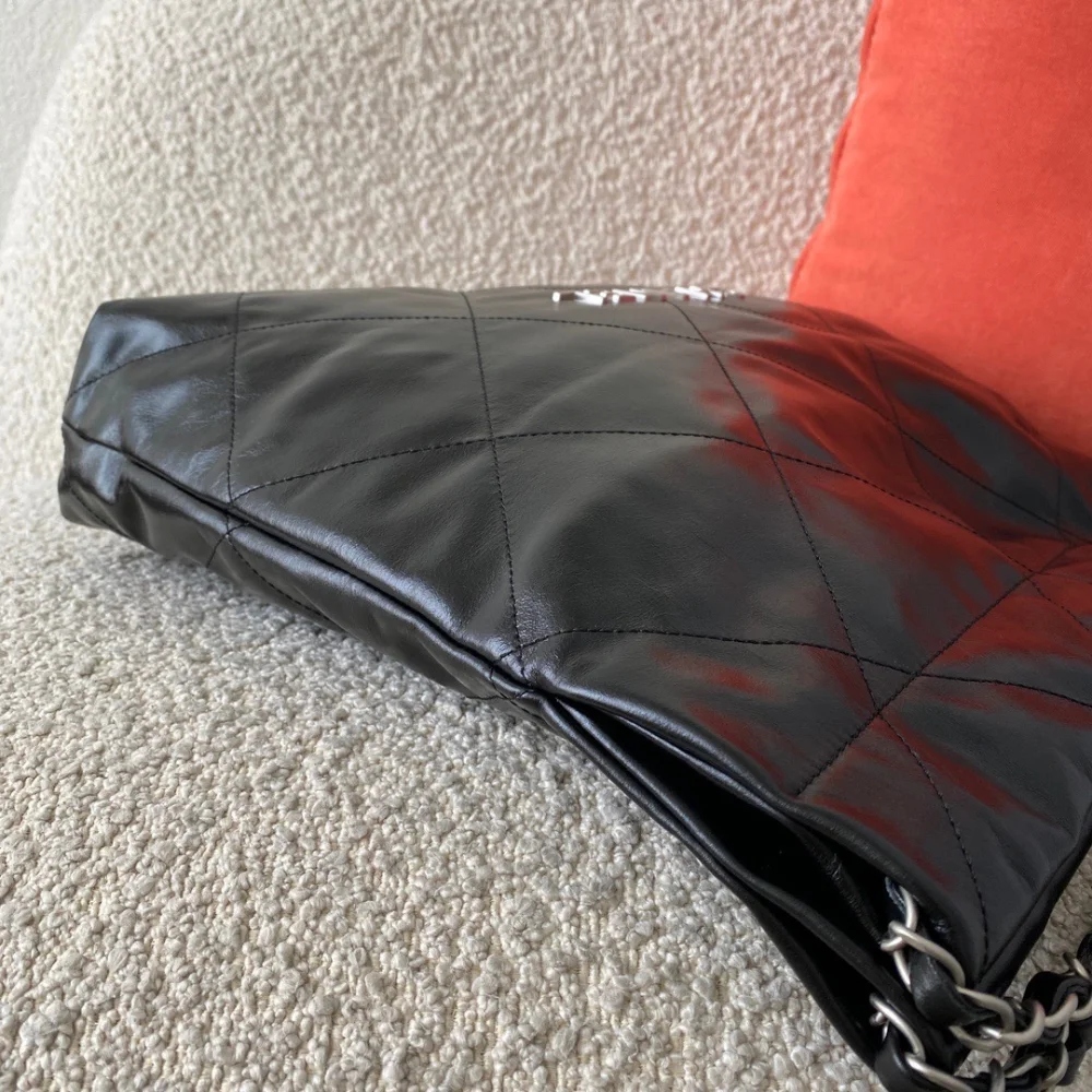 22백 미듐 블랙/은장 (42 * 39 * 8cm) 상세