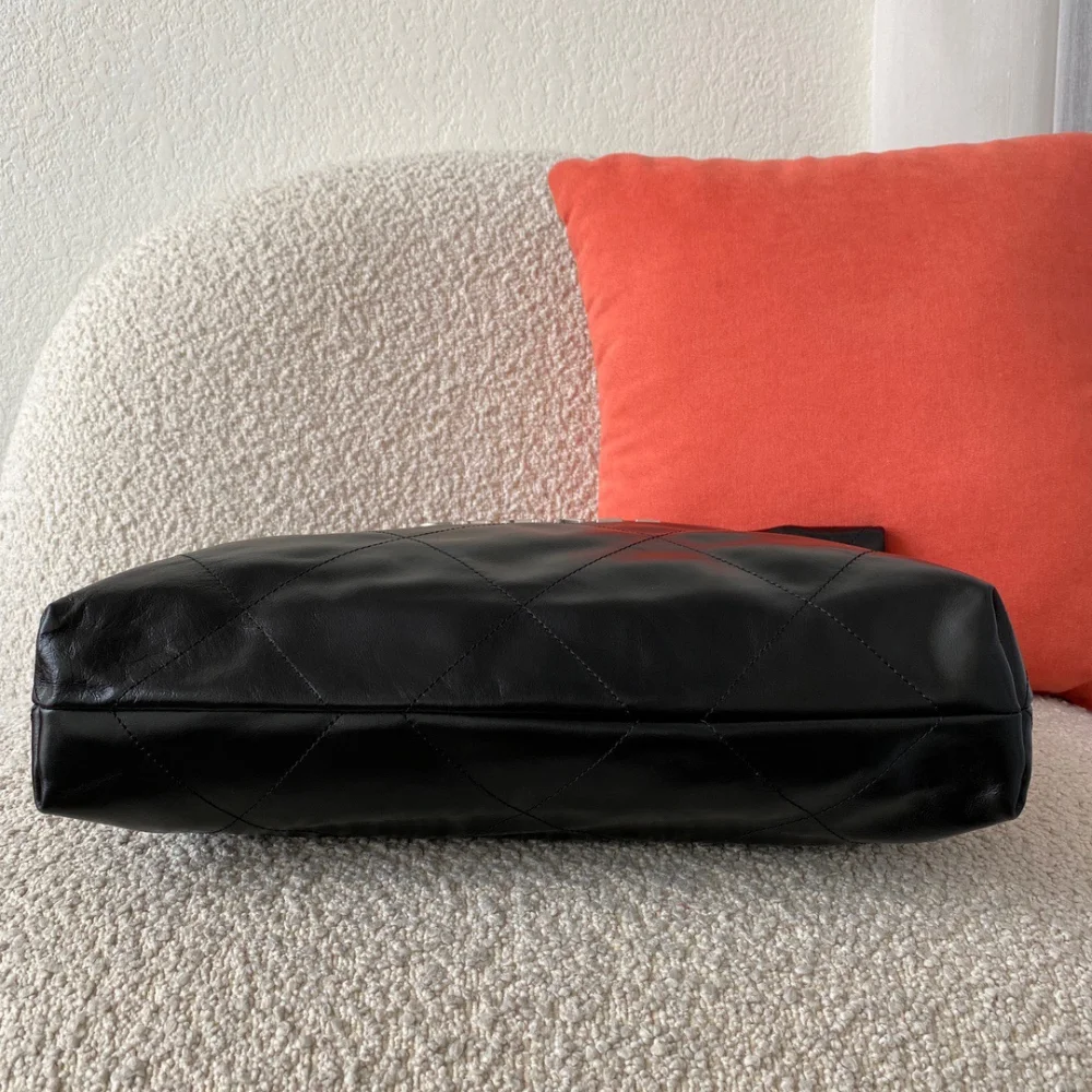 22백 미듐 블랙/은장 (42 * 39 * 8cm) 상세