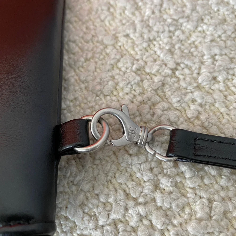 22백 미듐 블랙/은장 (42 * 39 * 8cm) 상세