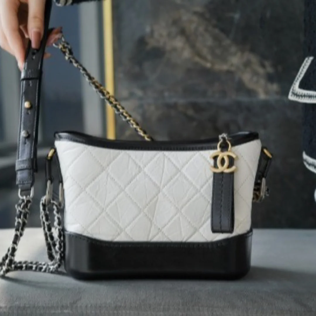 가브리엘 호보백 스몰 빈티지 금장 화이트