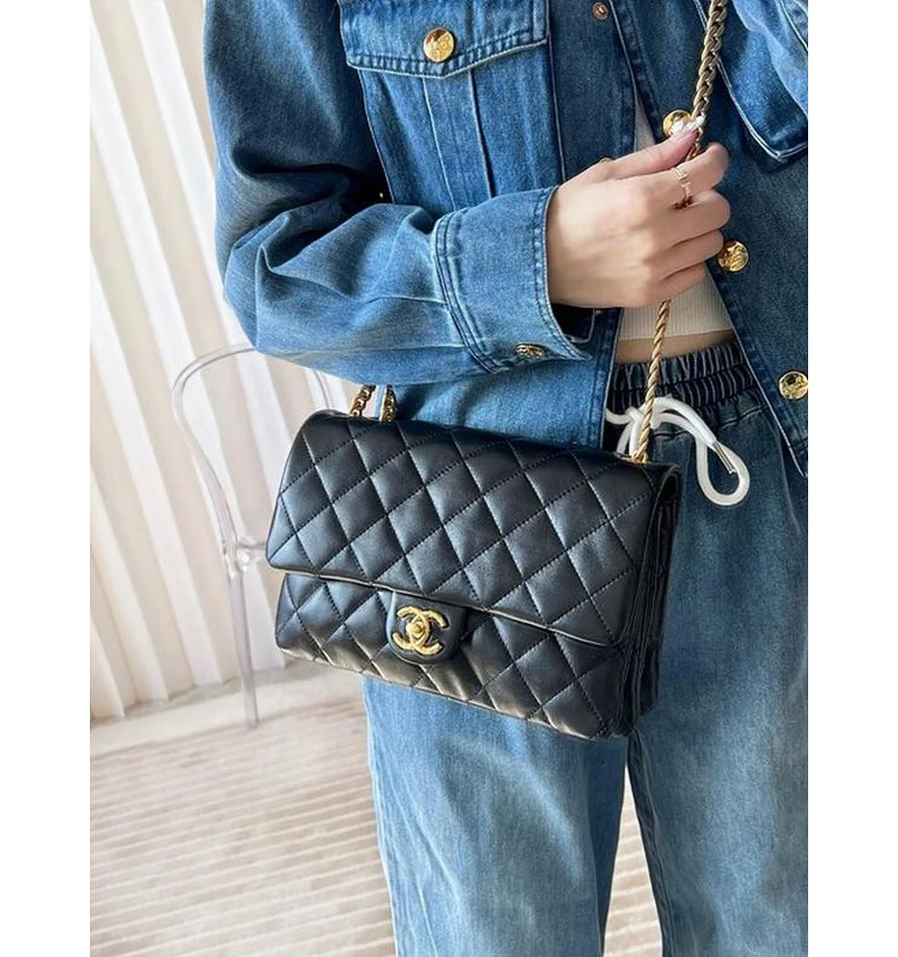 22k 미디움 플랩백 상세