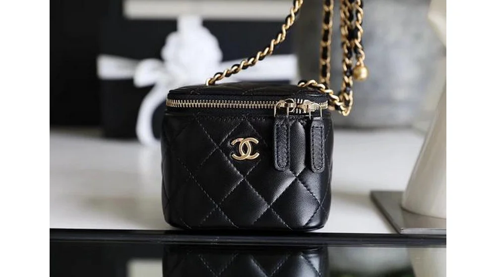 클래식 골드볼 베니티 백 상세