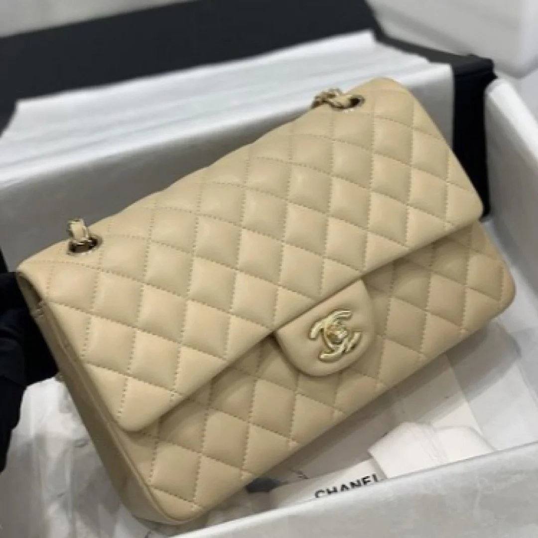 클래식백 램스킨 금장 미디움 25.5cm