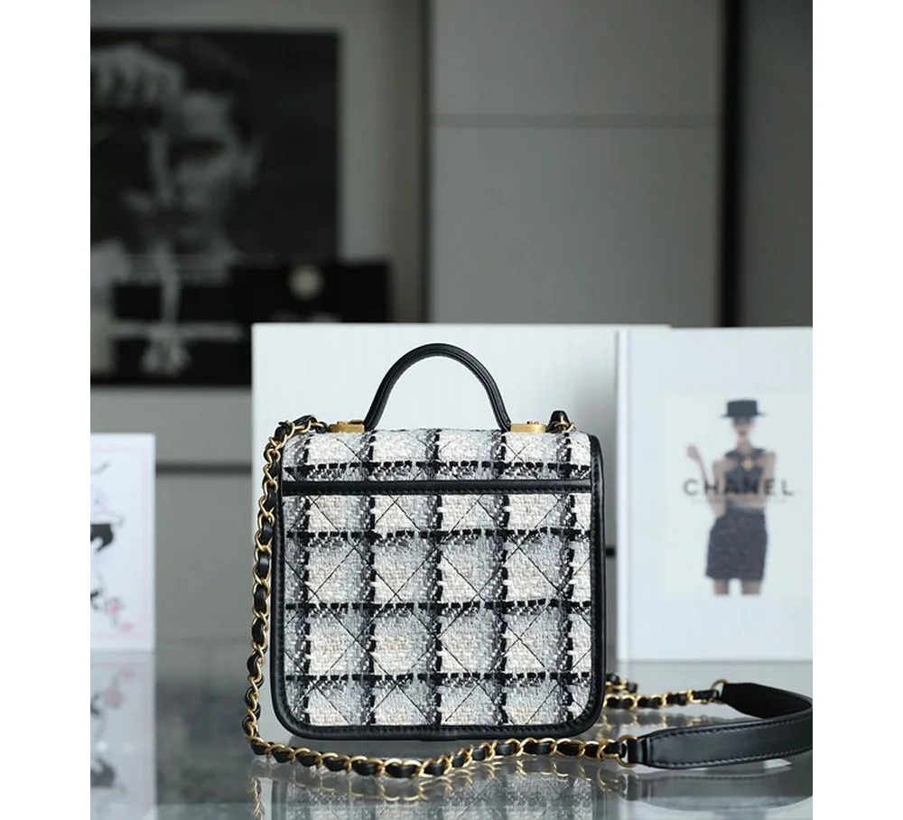 22k 스몰 탑핸들 트위드 플랩백 상세