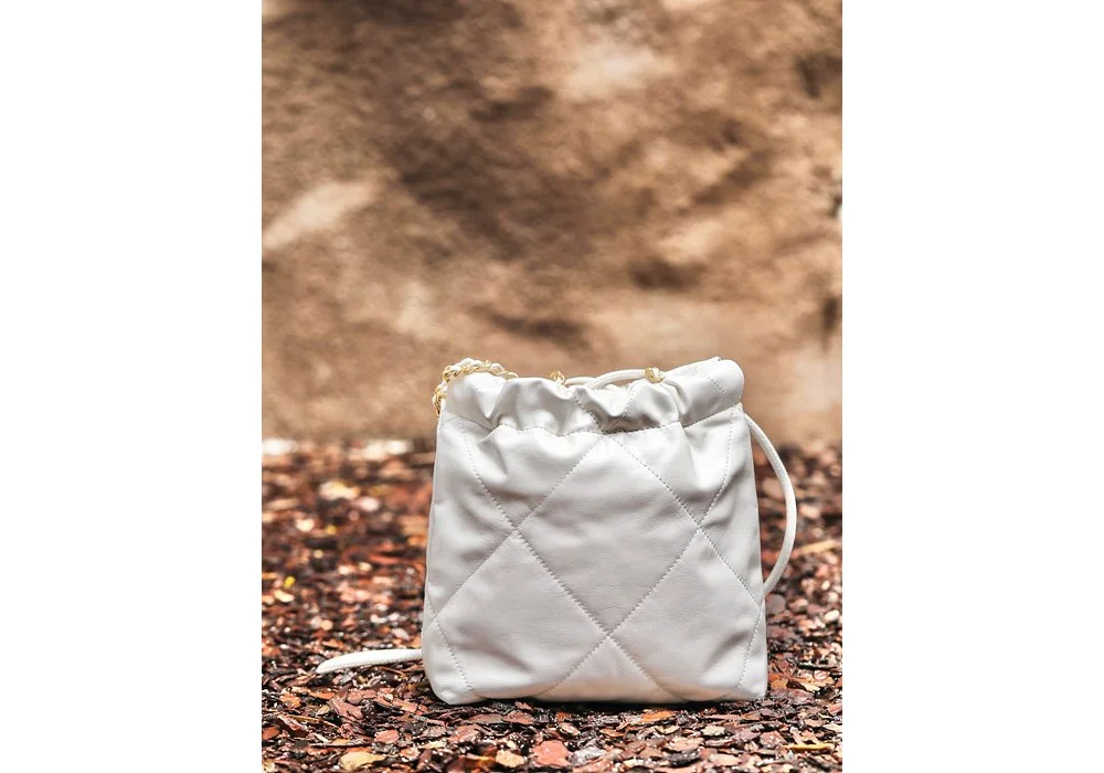 22백 미니 화이트 금장 (20 * 19 * 6cm) 상세