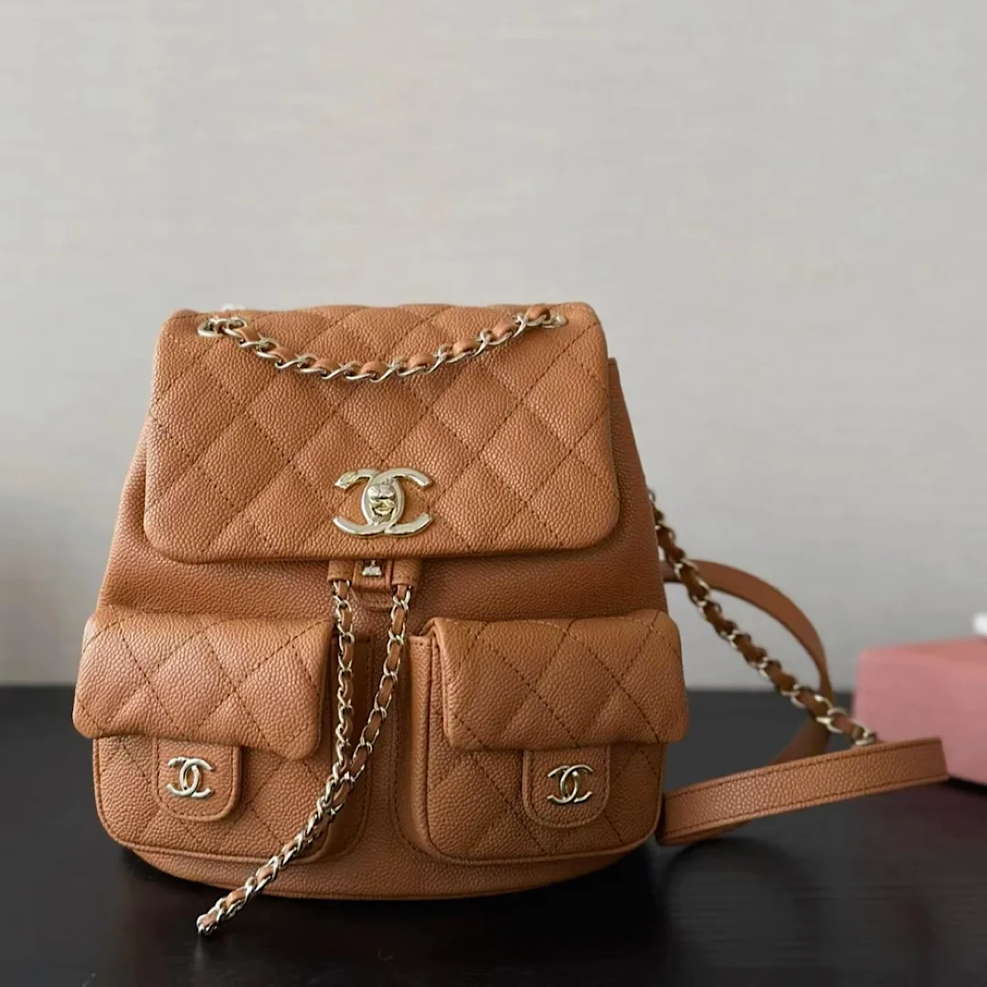 투포켓 듀마 백팩 스몰 브라운  (17.5 * 16.5 * 10)