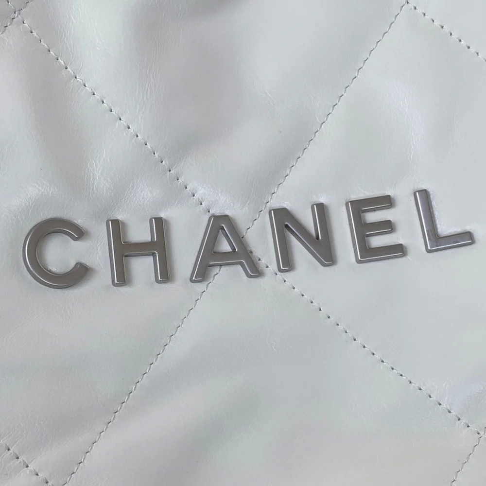 22백 미듐 화이트/은장 (42 * 39 * 8cm) 상세