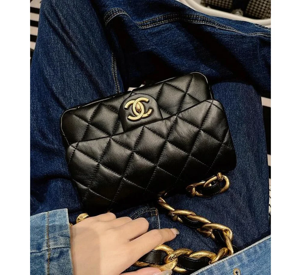 22시즌 빅체인 플랩백 스몰 상세