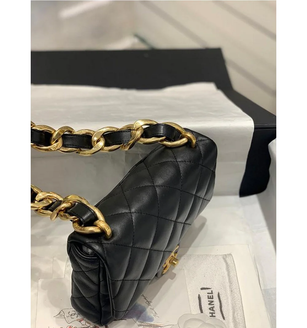 22시즌 빅체인 플랩백 스몰 상세