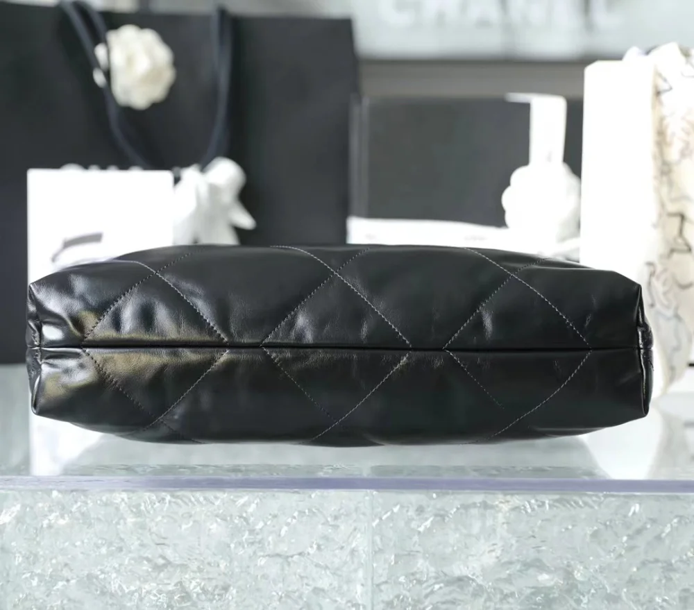 22백 미디움 금장 (42 * 39 * 8cm) 상세