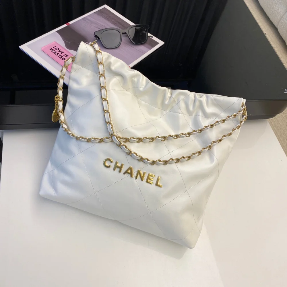 22백 스몰 화이트/금장 (37 * 35 * 7) 상세