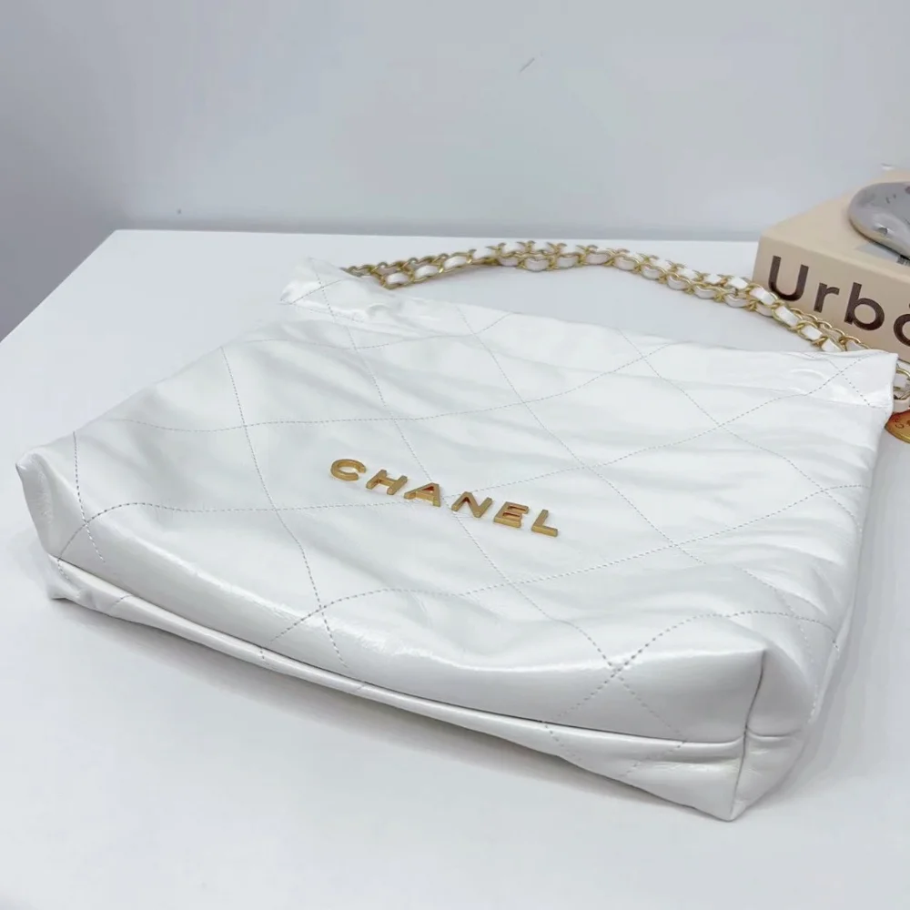 22백 스몰 화이트/금장 (37 * 35 * 7) 상세