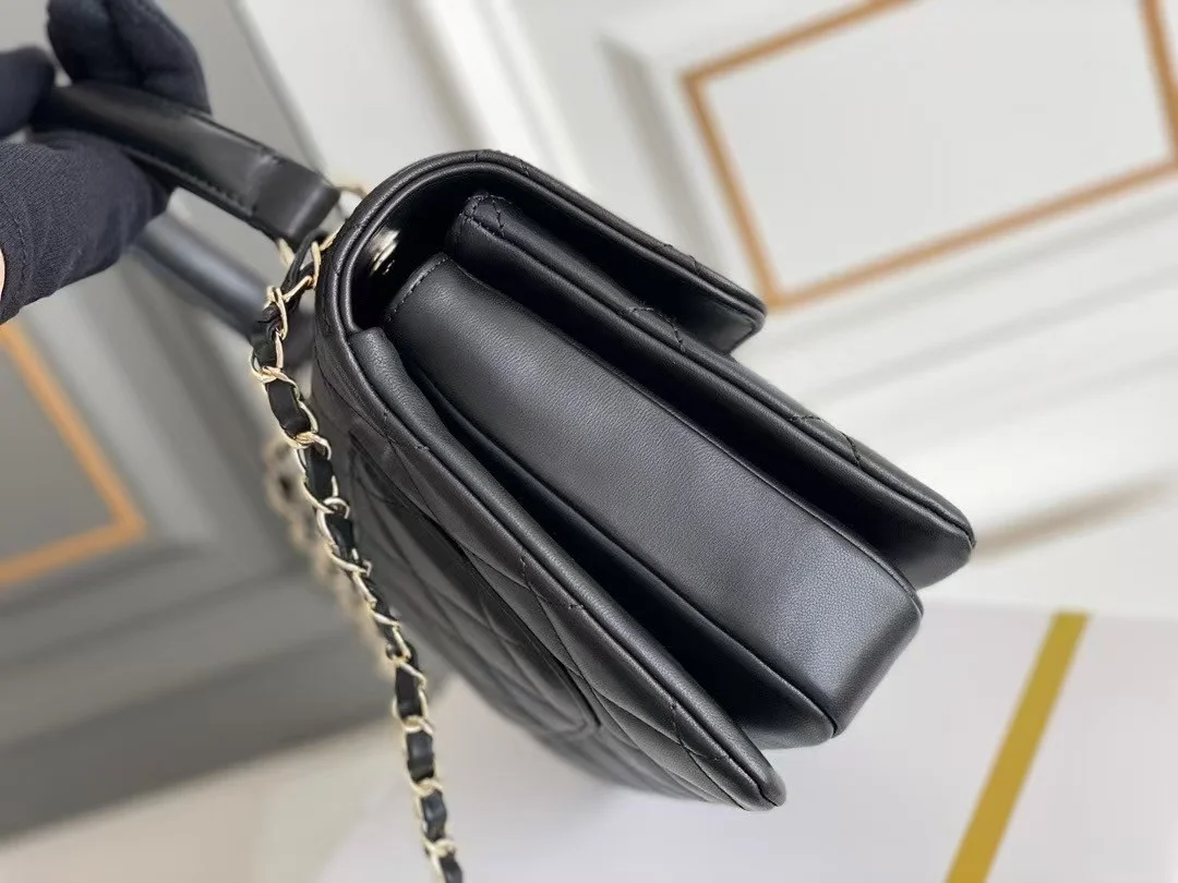 트렌디cc 램스킨 골드메탈 플랩백 (17×25×12) 상세