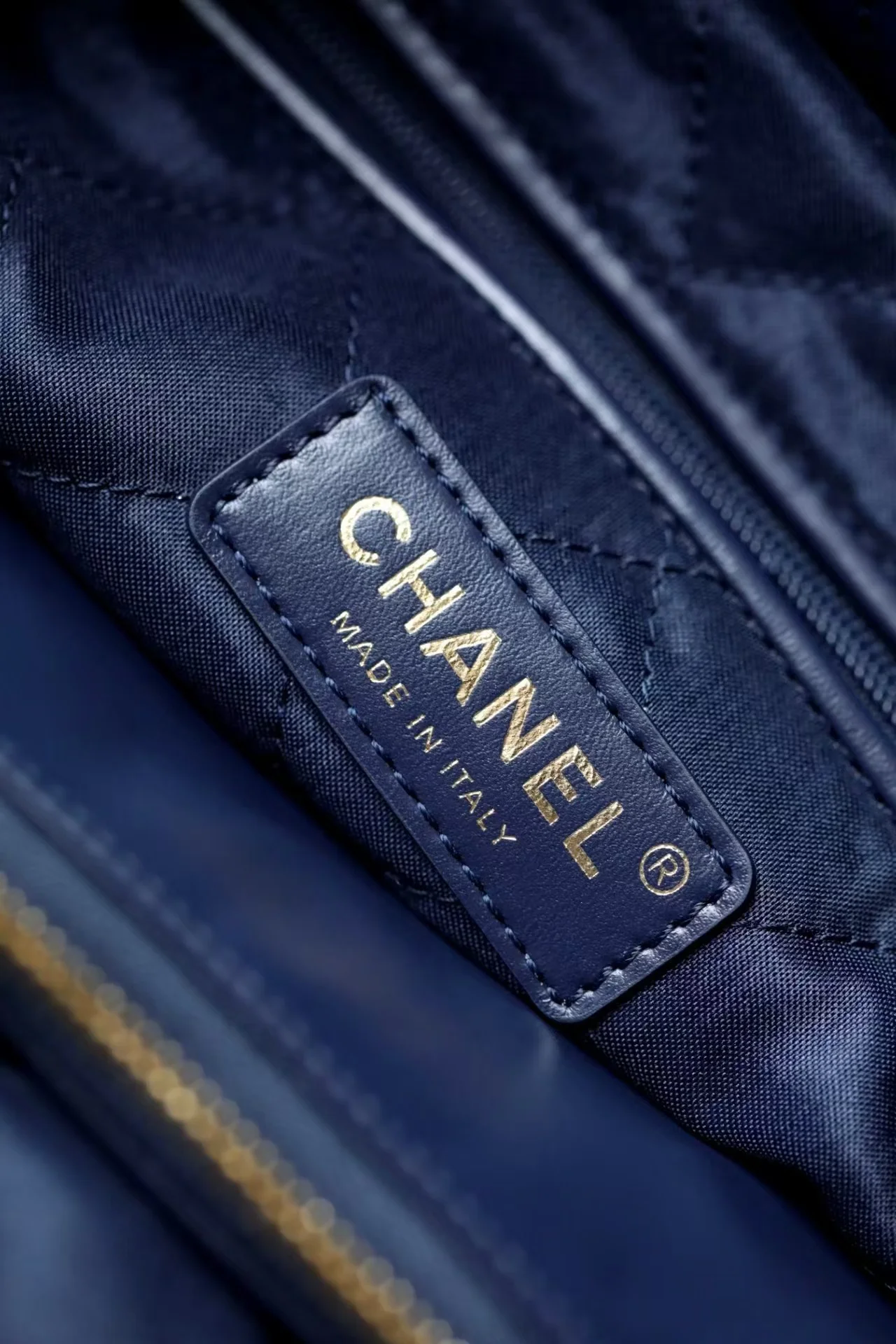 22백 스몰 네이비  (37 * 35 * 7) 상세