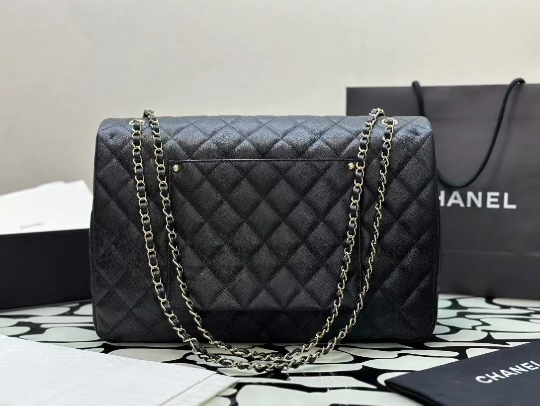 클래식백 캐비어 맥시  33X23X10 상세