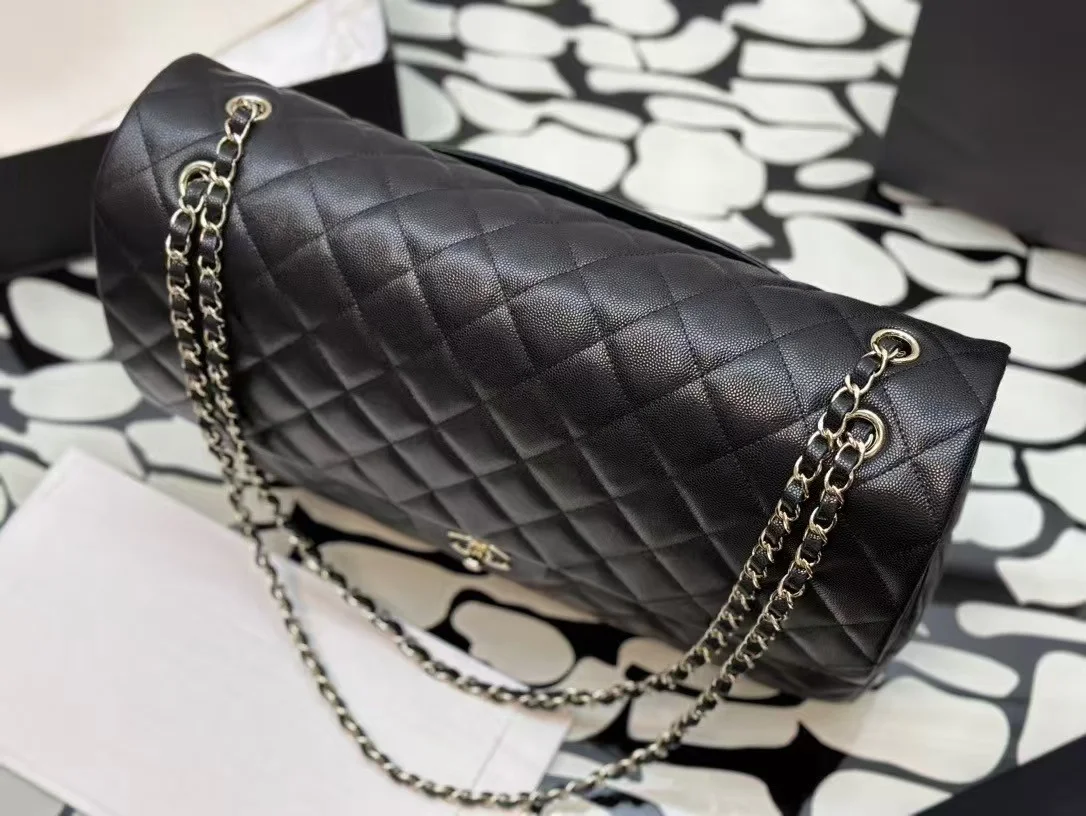 클래식백 캐비어 맥시  33X23X10 상세