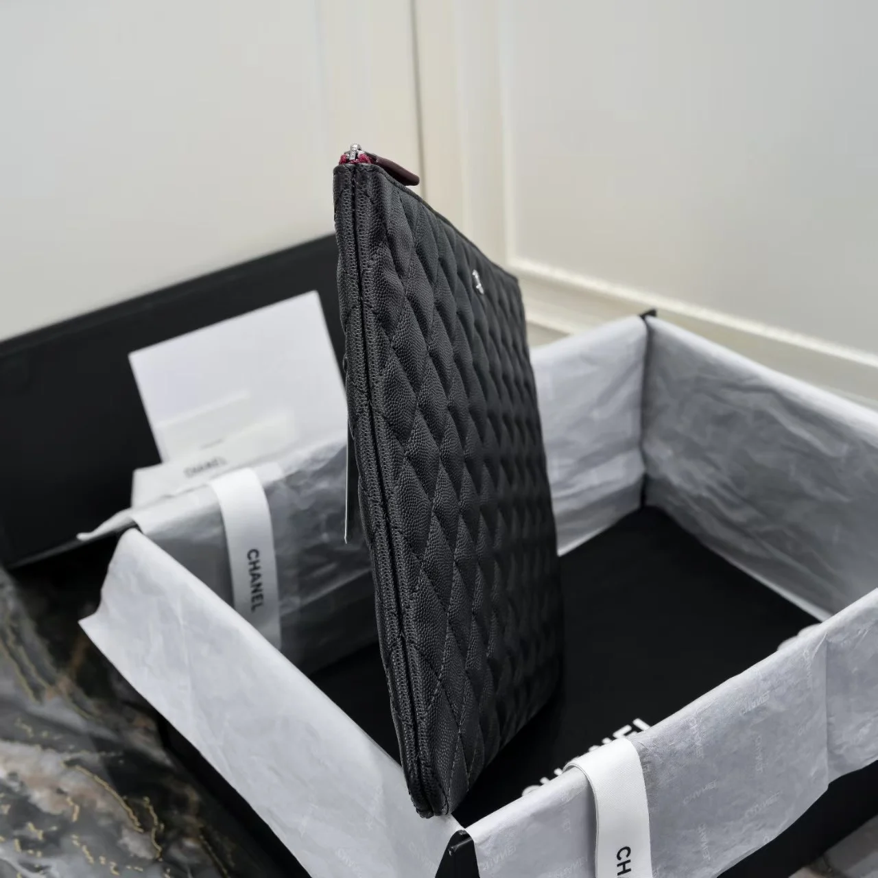 클래식 캐비어 은장 클러치 라지 (30cm) 상세