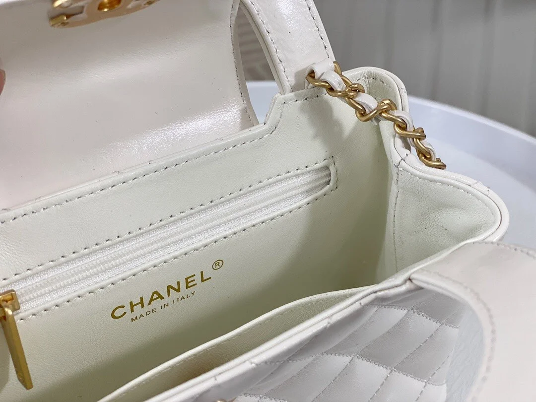 카프스킨 켈리백 스몰 화이트 상세