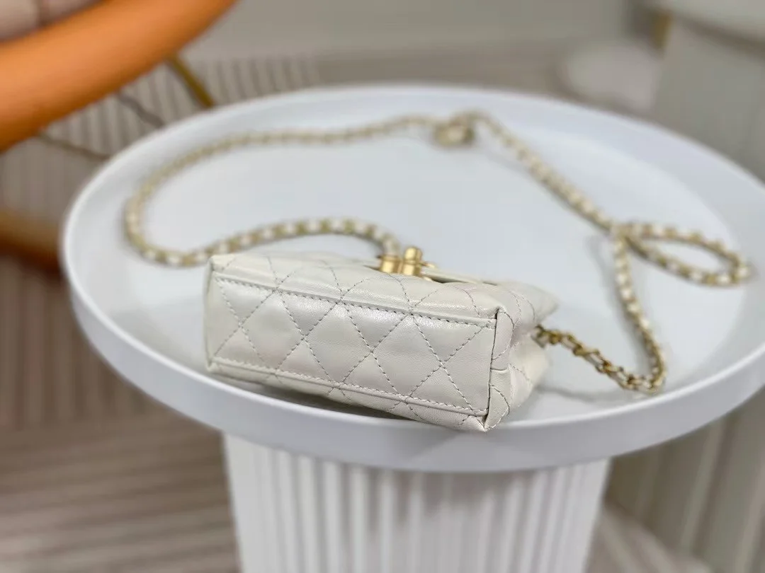 켈리백 나노 미니 화이트 상세