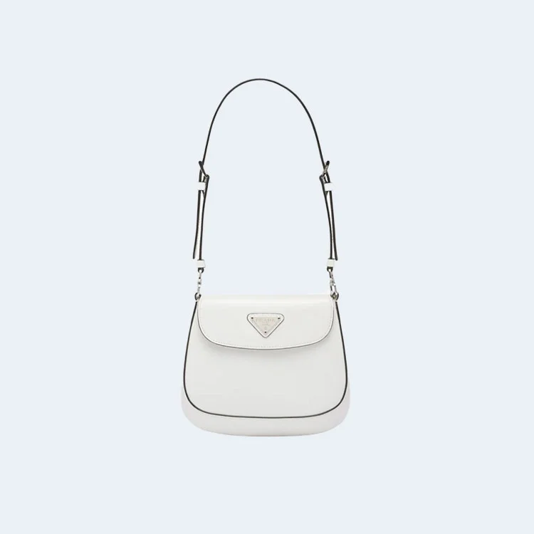 클레오 브러쉬드 레더 플랩 미니백 화이트 상세