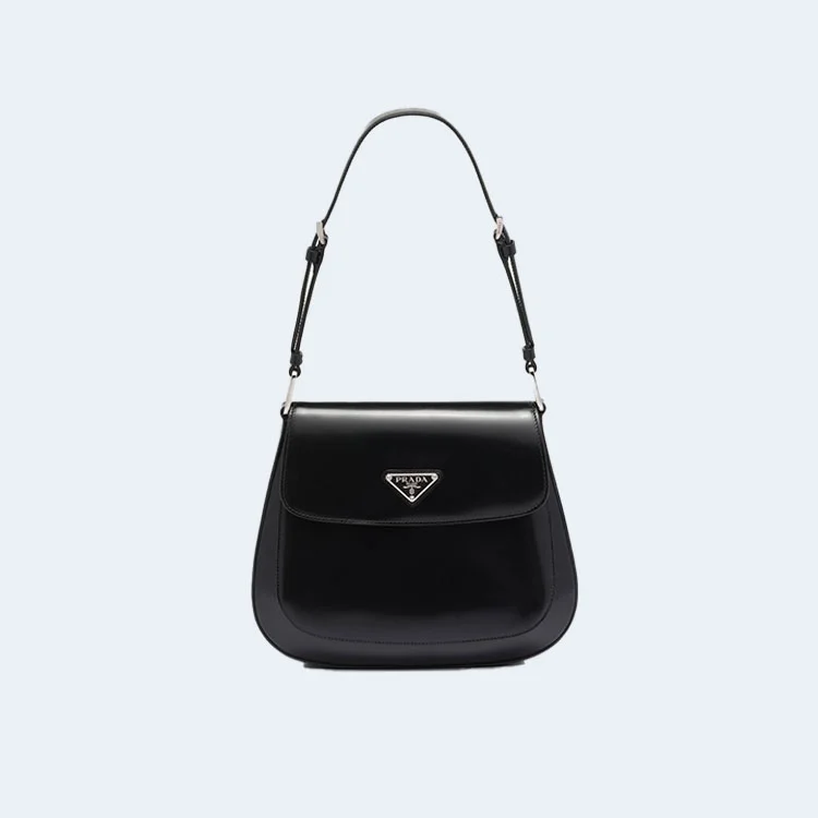 클레오 브러쉬드 레더 플랩 숄더백 블랙 상세