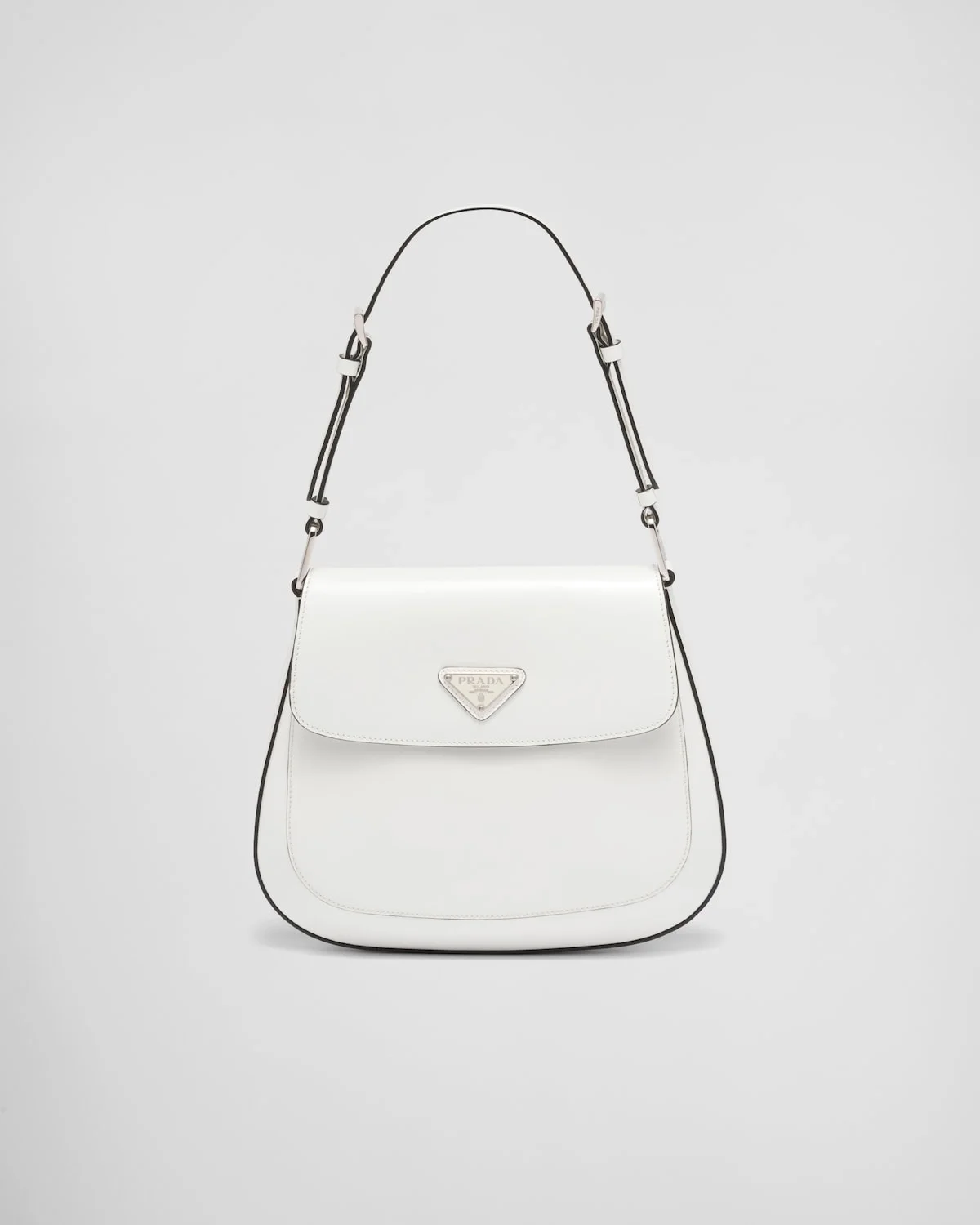 클레오 브러쉬드 레더 플랩 숄더백 화이트 상세