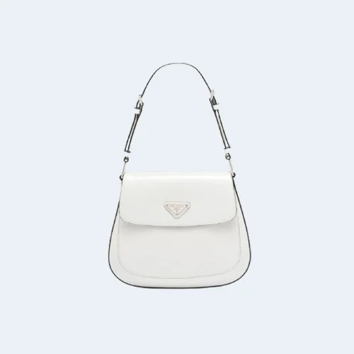 클레오 브러쉬드 레더 플랩 숄더백 화이트