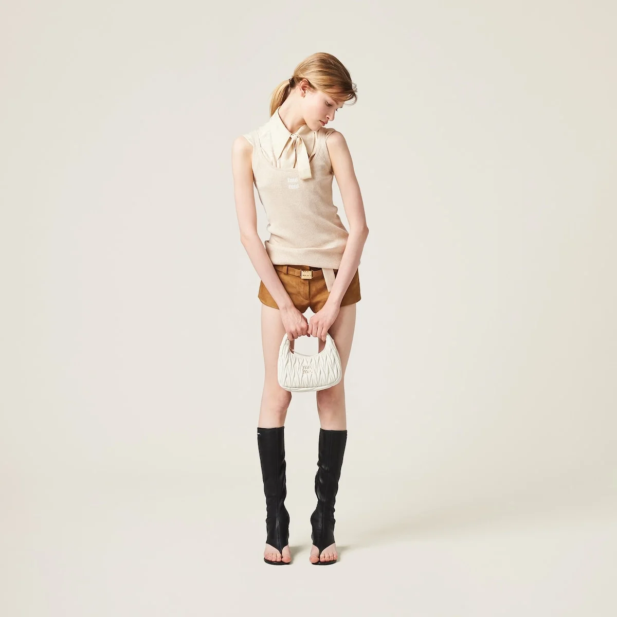 스몰 완더 마테라쎄 나파 가죽 호보백 화이트 상세