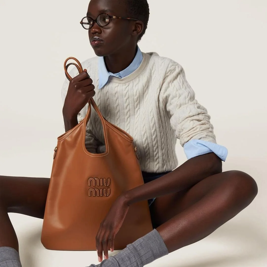 아이비 가죽 백 브라운 (35cm X 40cm) 상세