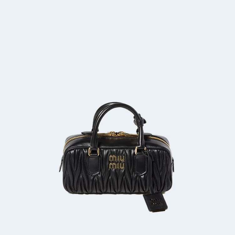 스몰 아르카디 마테라쎄 나파 가죽백 블랙 상세