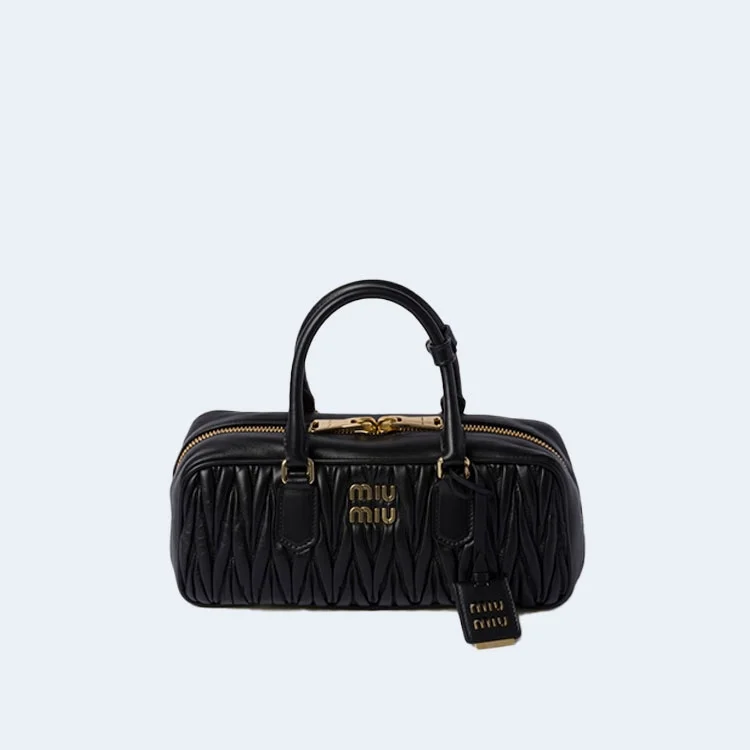 미디엄 아르카디 마테라쎄 나파 가죽백 블랙 상세