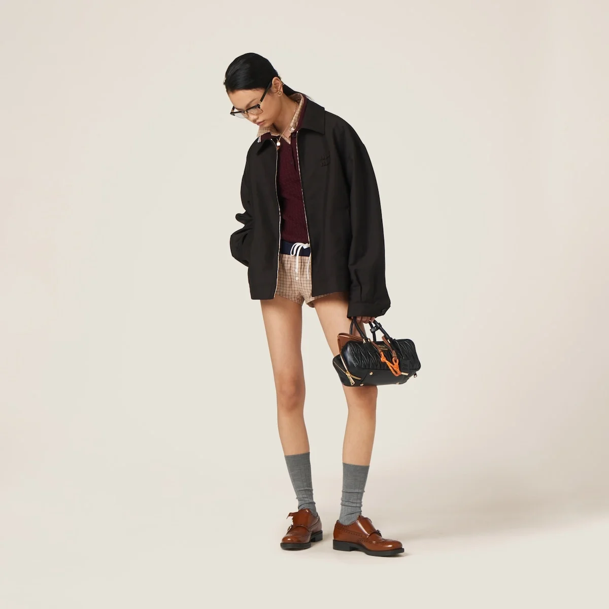 미디엄 아르카디 마테라쎄 나파 가죽백 블랙 상세